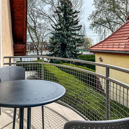 Villa 21 Boutique Rooms Balatonalmádi Εξωτερικό φωτογραφία