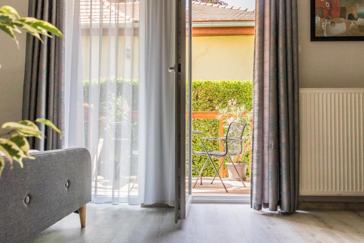 Villa 21 Boutique Rooms Balatonalmádi Εξωτερικό φωτογραφία
