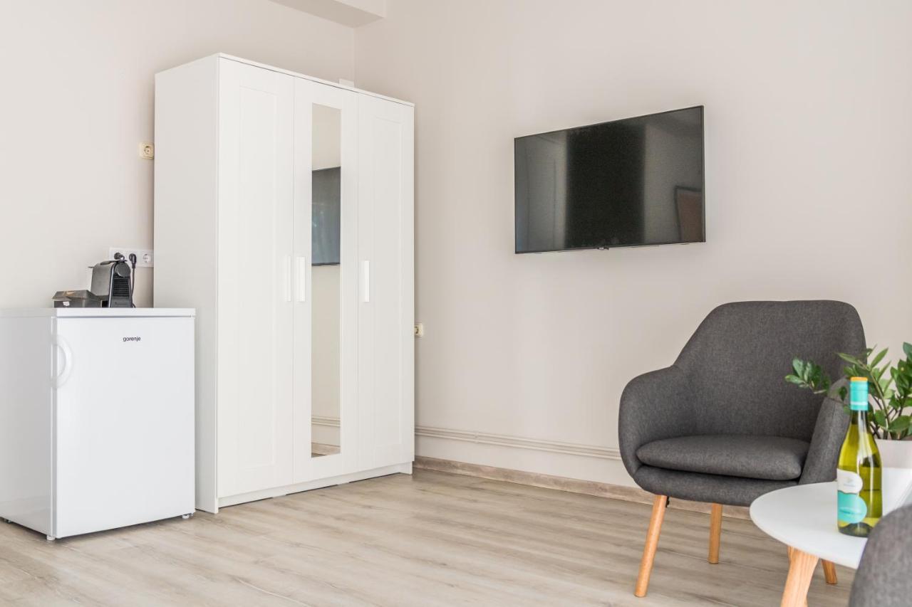Villa 21 Boutique Rooms Balatonalmádi Εξωτερικό φωτογραφία