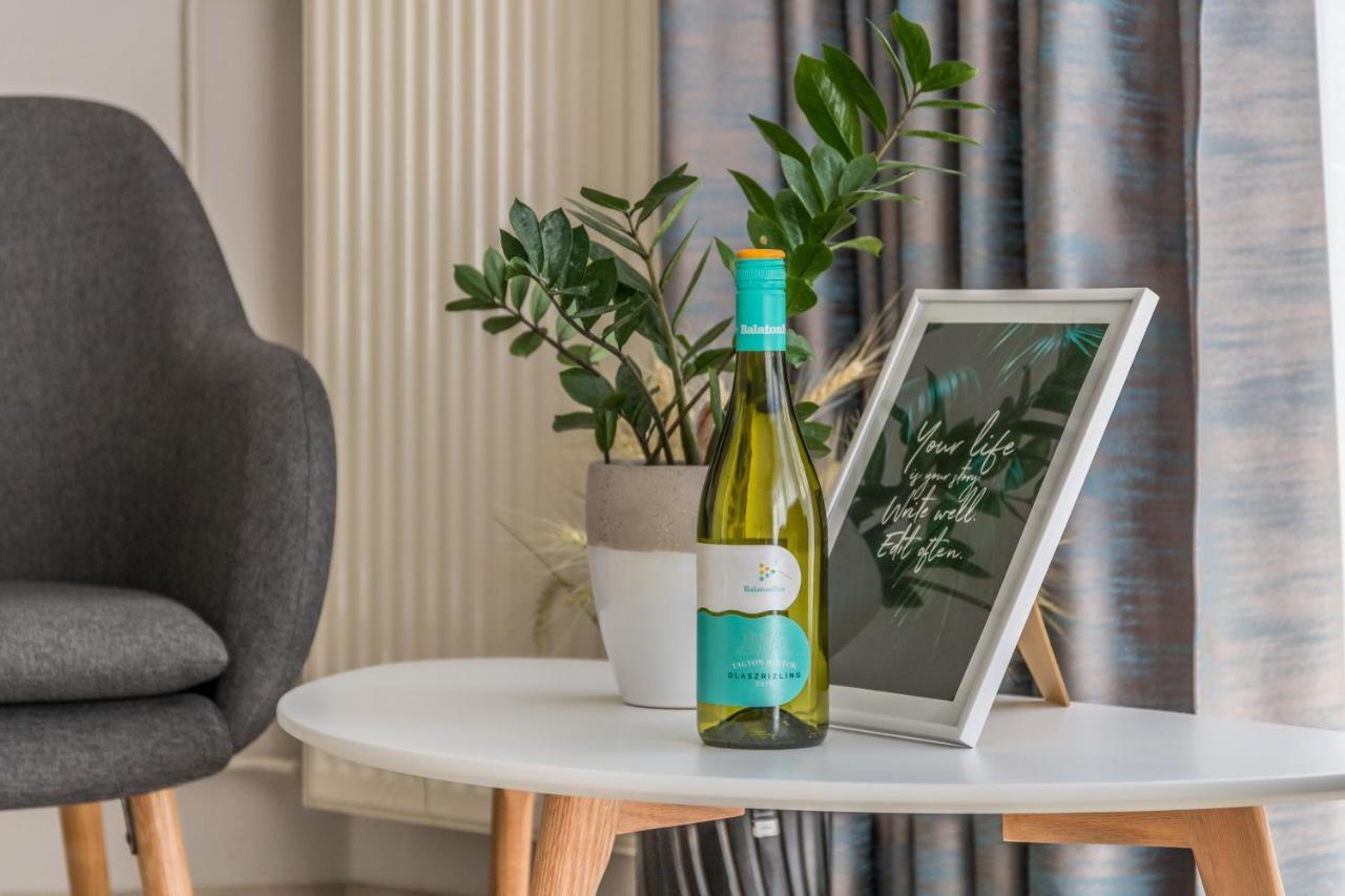 Villa 21 Boutique Rooms Balatonalmádi Εξωτερικό φωτογραφία