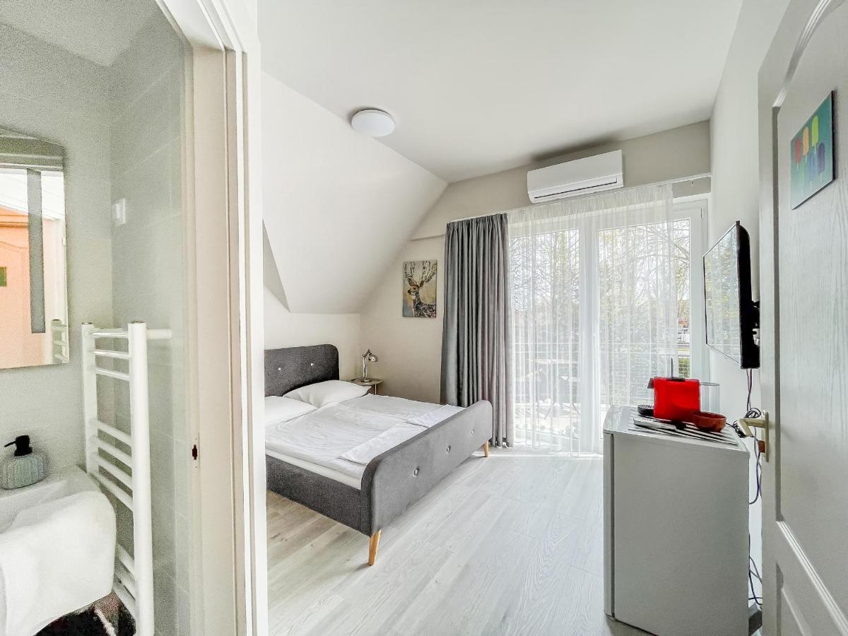 Villa 21 Boutique Rooms Balatonalmádi Εξωτερικό φωτογραφία
