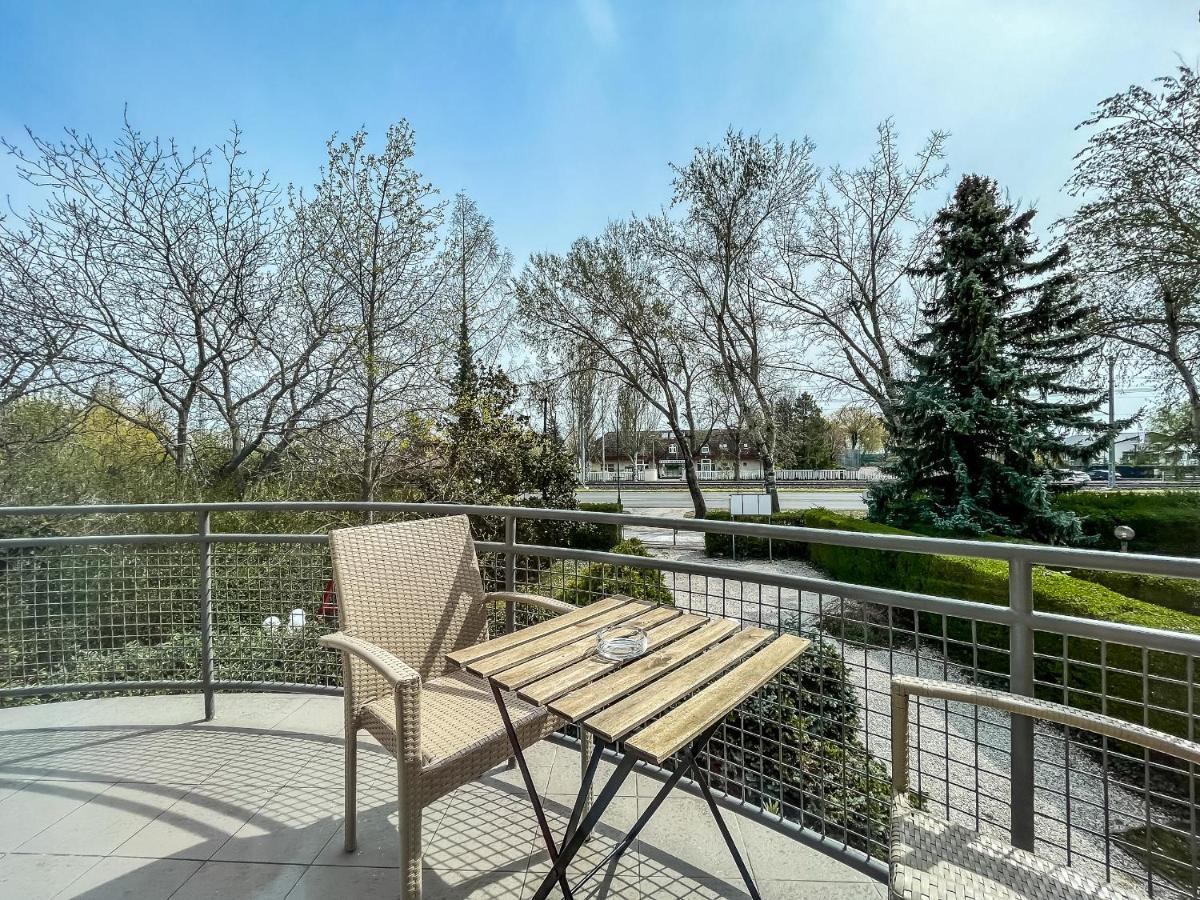 Villa 21 Boutique Rooms Balatonalmádi Εξωτερικό φωτογραφία